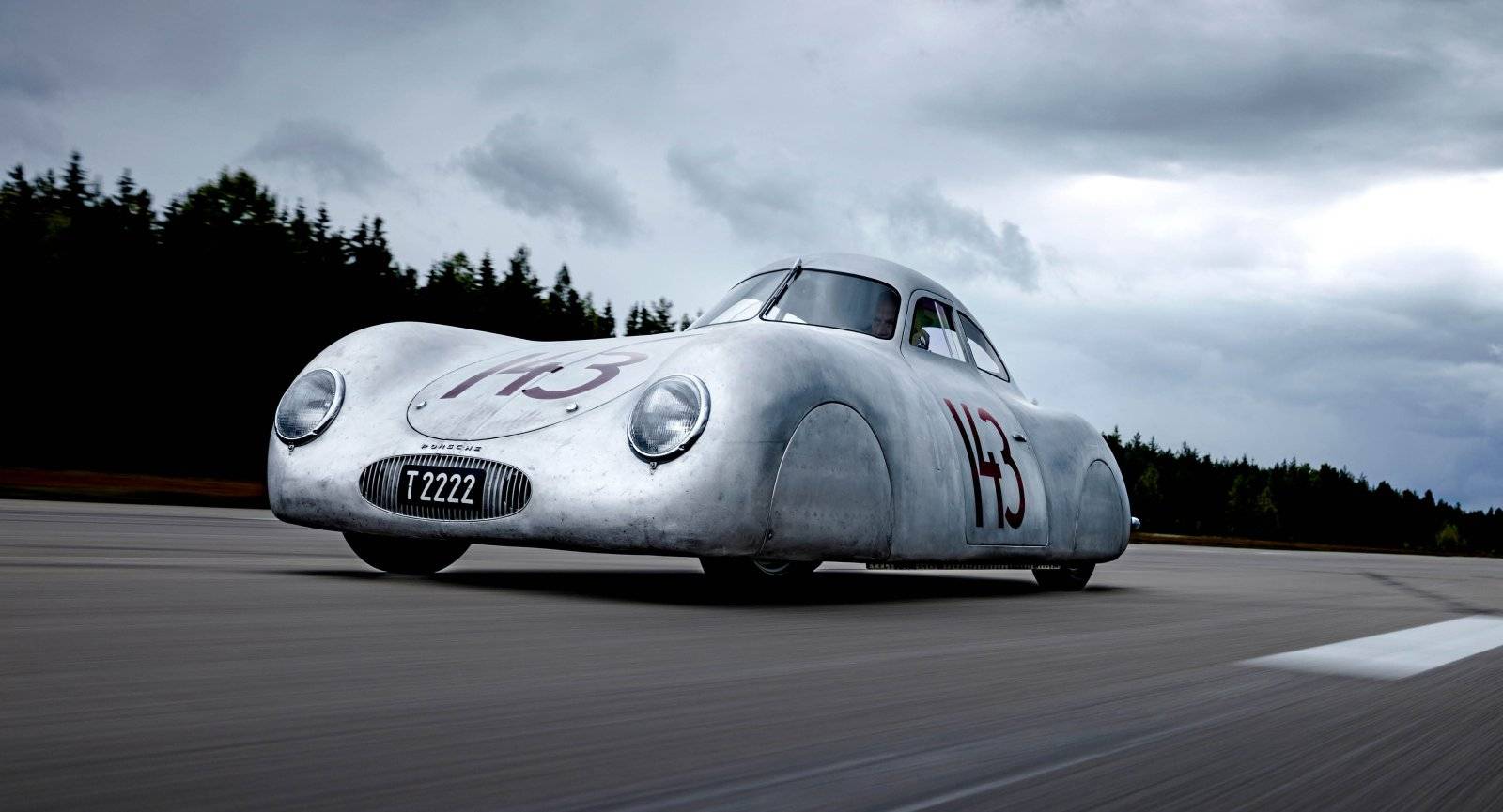 https://www.klassiker.nu/public/styles/hidpi_800w/public/2023-12/porsche64.jpg?itok=k-cWW5gg