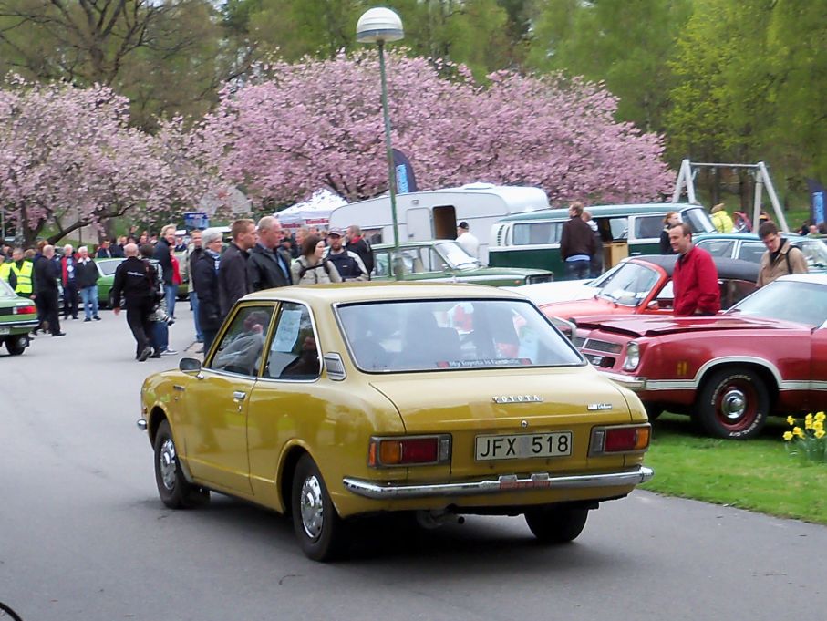 Smått och gott som rullar in, lilla toyota Corolla blev japans stora insteg på den europeiska marknaden vid 70-talets början