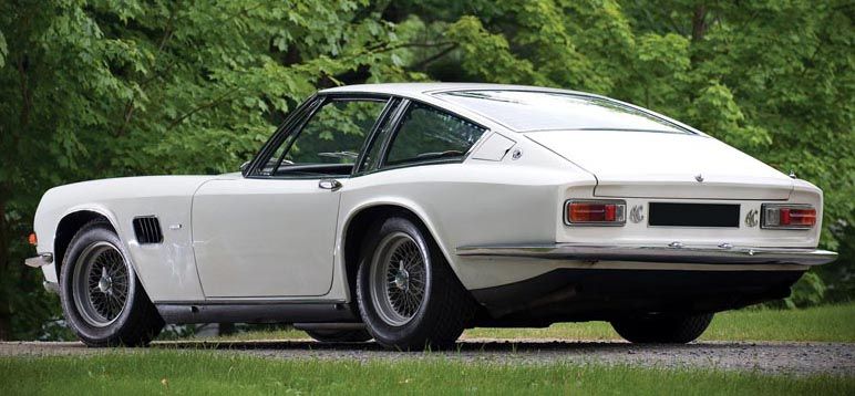 Jiggarna för Cobra 427 och 428 chassin fanns kvar och användes till den snygga AC 428, med kaross från Frua. 81 stycken blev det totalt.