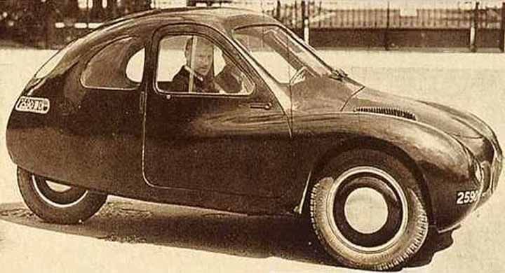 Många tillverkare insåg att efter kriget var det små billiga folkbilar som gällde. Mathis försökte göra comeback med ett par prototyper. Trehjuliga VL333 från 1946 liknade inget annat, och kom inte heller förbi prototypstadiet.