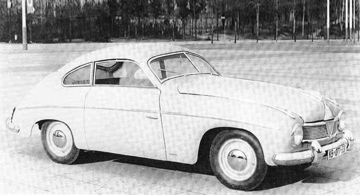 På Münchenmässan 1951 visade Borgward-Hansa upp den här sportiga coupén som sen aldrig sågs igen. Karossen hade knackats fram av Rometsch.