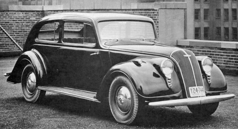 General Motors Albanita var en säregen bil, den är förvillande lik en reguljär produktionsbil, men är byggd redan 1933 och är mer att se som en conceptbil, långt innan begreppet conceptbil fanns. Självbärande kaross experimetnerade bland annat Chrysler och andra med på denna tid, men GM kom aldrig att bygga på det sättet. Däremot ser man många designelement som kom att gå igen på 1937-38 års Chevrolet, och hur man redan här hade flyttat ner lamporna i skärmen, också ett grepp som kom att gå igen på flera bilar några år senare.