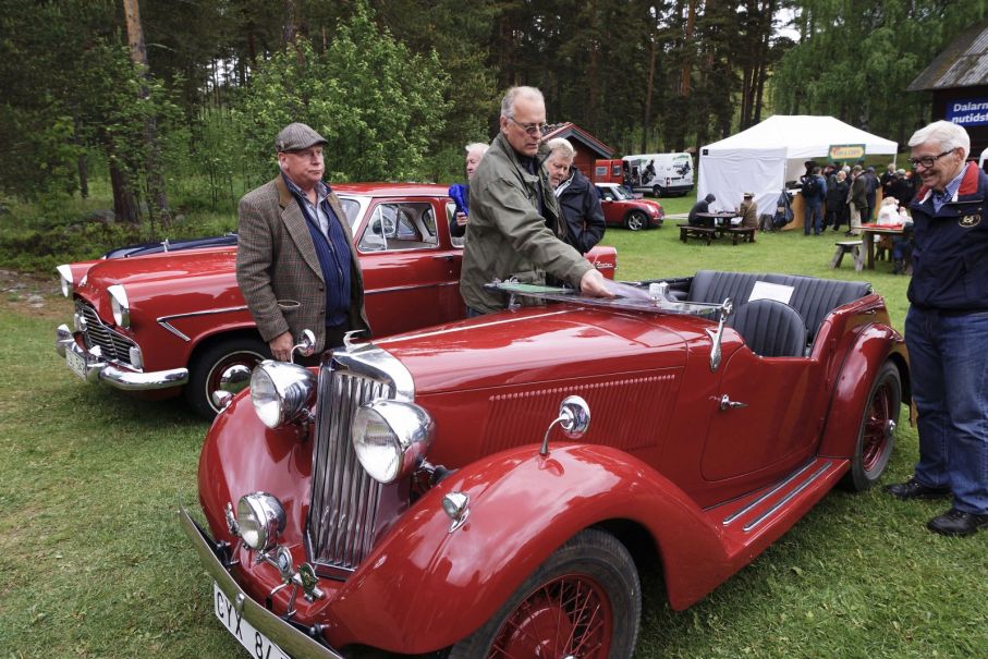 Det var premiär på Good Old England för Tage Johanssons alldeles nyrenoverade Talbot Ten Tourer tillverkad 1936. Det finns bara två i landet av denna förkrigsmodell och den andra hade också kommit till Staberg denna dag med sin ägare Kjell Enström.