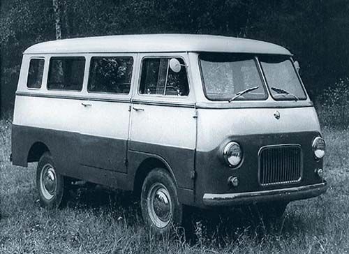 Charmig liten minibuss från öst, Moskvitch A9 kallades den och kom inte att bli av, 1957.