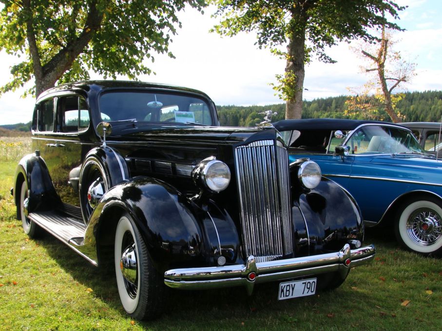 Packard från 1937.