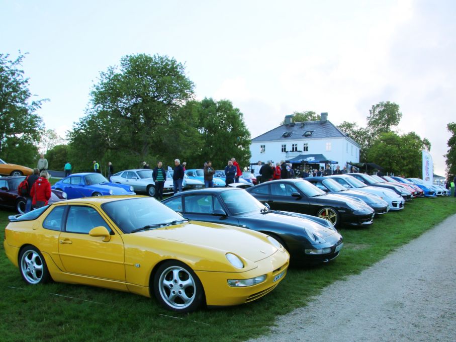 Porsche på rad