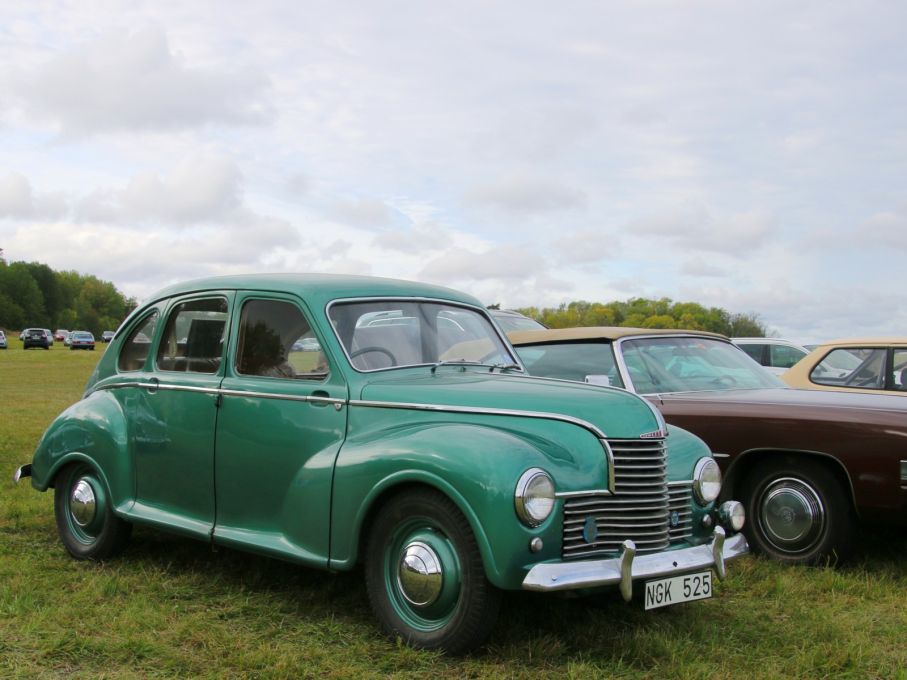 Intressanta Jowett Javelin, en modern och avancerad bil av sin tid. Det räckte tyvärr inte i den hårda konkurrensen på femtiotalet.