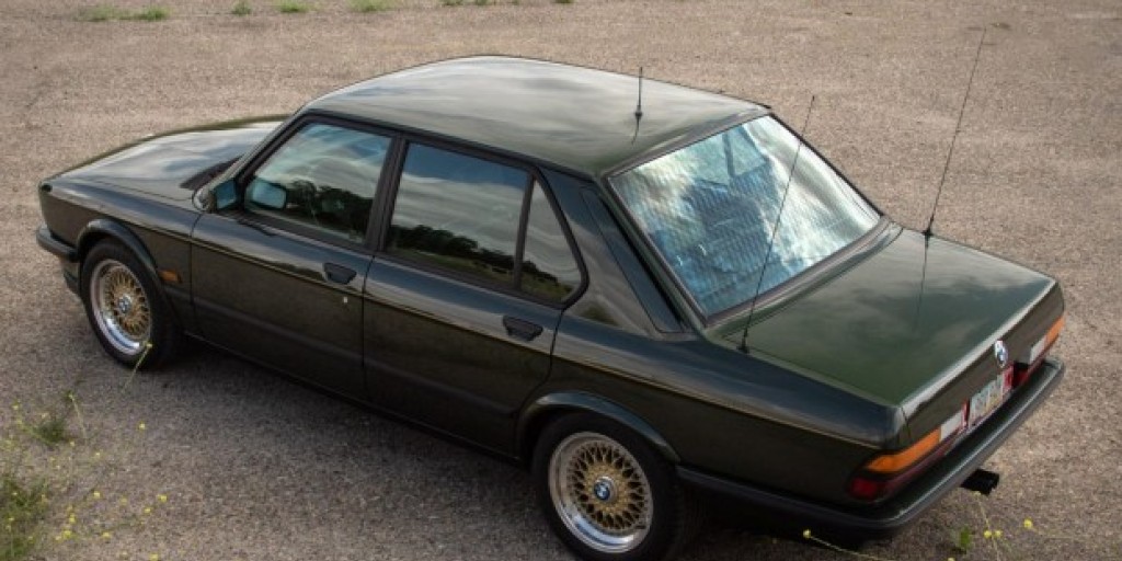 Kungens BMW gick för rekordbelopp