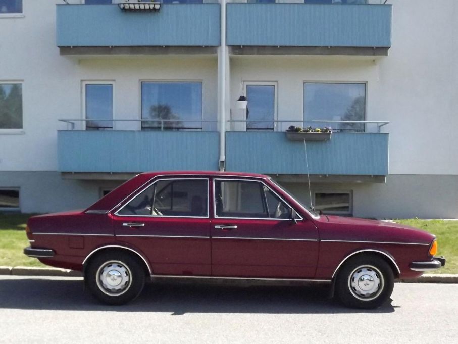 Audi 80GLS från 1977, mycket fint skick på en ovanlig modell
