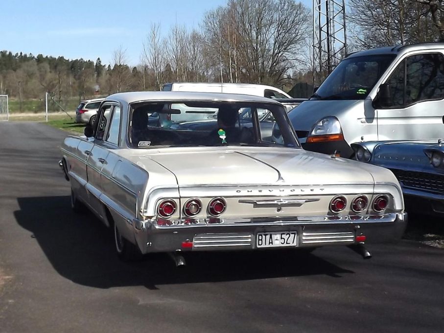 Och en Chevrolet 1964.