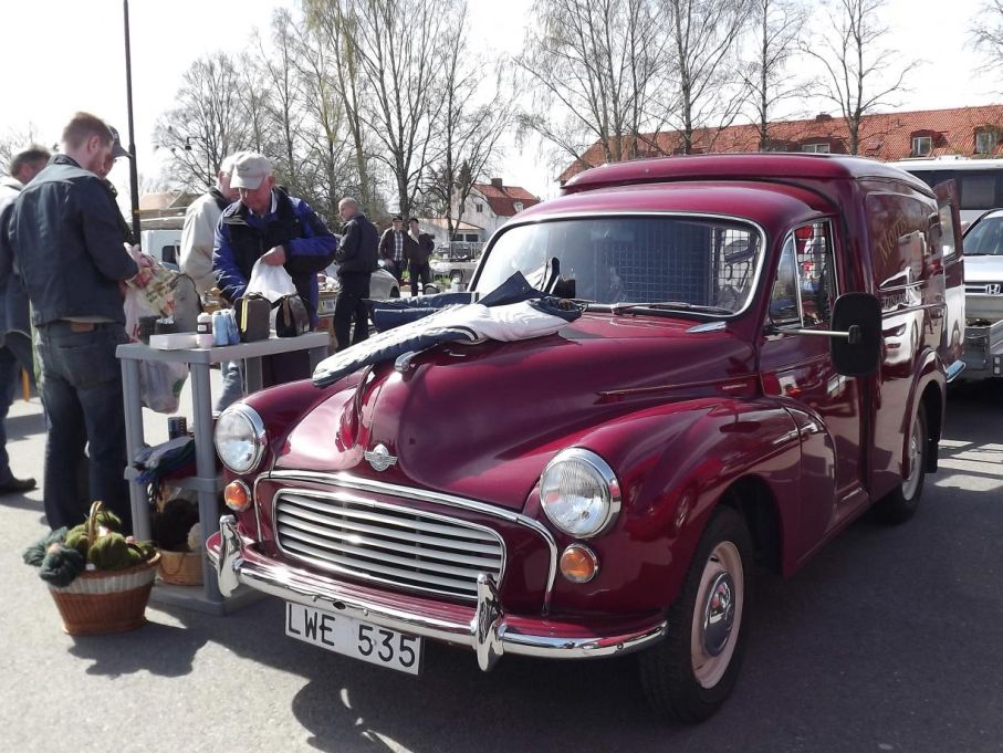 Inne på marknaden, Morris minor van som säljarbil.