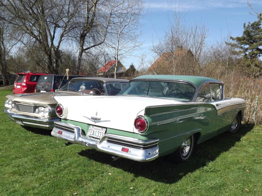 Ford Fairlane 500 från 1957