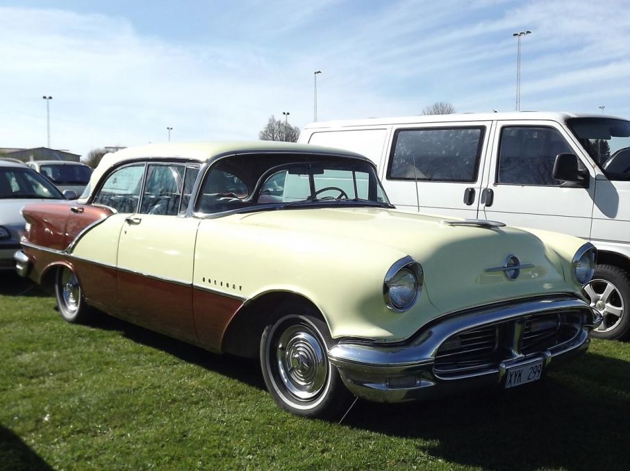 Mera färg, Oldsmobile 1956